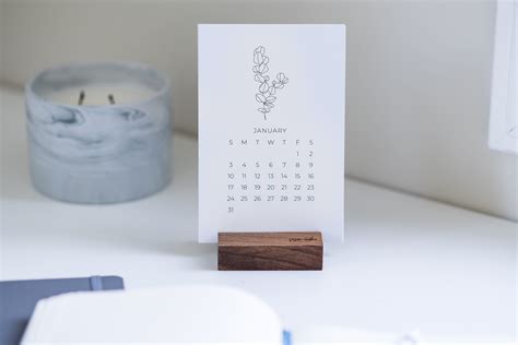 Minimalist Desktop 2023 Calendar and Stand - Etsy | Monthly desk ...