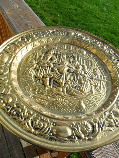 Vintage Brass Plate Wall Hanging Made in England Large - Etsy | Plates on wall, Vintage brass ...