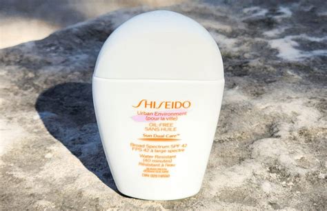 Shiseido Urban Environment Oil-Free Sunscreen SPF 42 Review - The Velvet Life