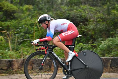 Kristin Armstrong wins Rio Olympics women's time trial; GB's Emma ...