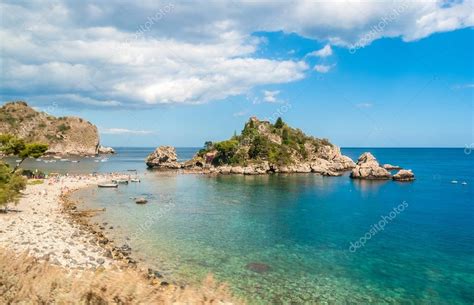 Isola Bella, in Taormina (Sicily), during the summer — Stock Photo ...