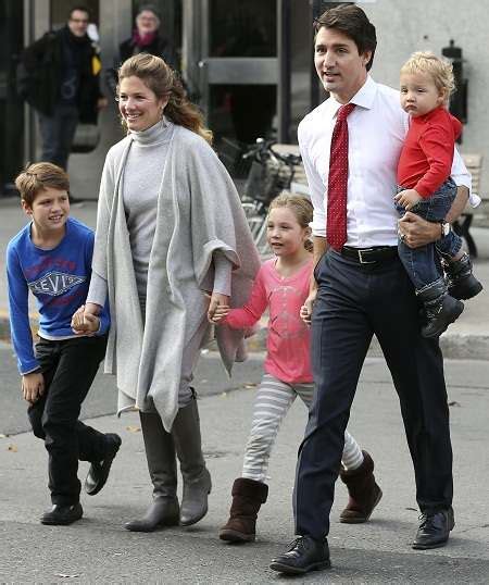 Justin Trudeau Height, Age, Wife, Children, Family, Biography » StarsUnfolded