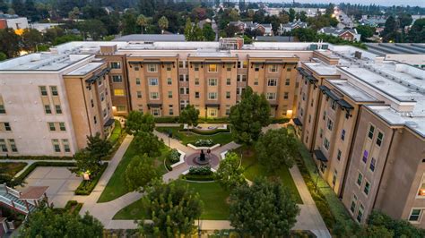 Residence halls face challenges engaging students while social ...