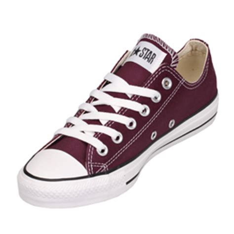 Converse Chuck Taylor 132162C Red Clay Low Tops.