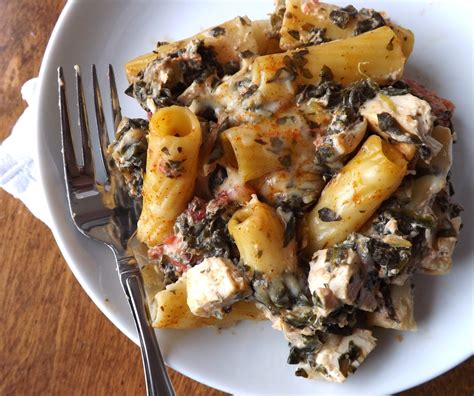 The Bake-Off Flunkie: Creamy Herbed Chicken, Rigatoni & Spinach