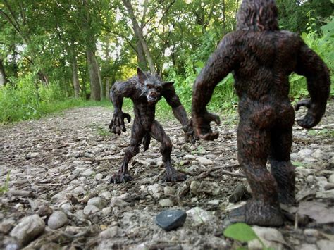 Bigfoot vs DOGMAN 2 by Jamesbaack on DeviantArt