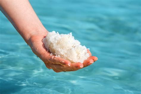 Dead Sea Salt: Skincare and Relaxation Products - Aqua therapy