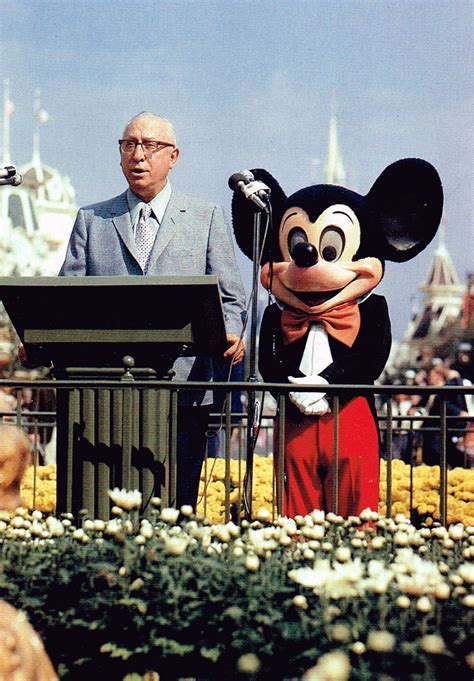 Disney Avenue: Roy Disney Builds the Magic Kingdom (Video)