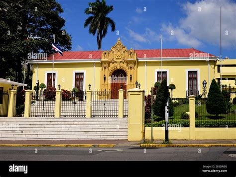 Casa Amarilla „The Yellow House“ ist the actual place of the Ministry of Foreign Affairs, San ...