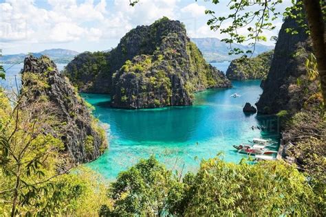 Blue Lagoon, Palawan, Philippines - Stock Photo - Dissolve