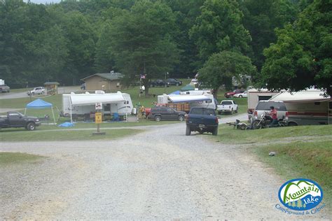 RV Camping - Summersville Camping | RV Sites | Spacious | 20/30/50 amp