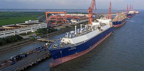 Jiangnan Shipyard and Dalian Shipbuilding make debut in large LNG ...