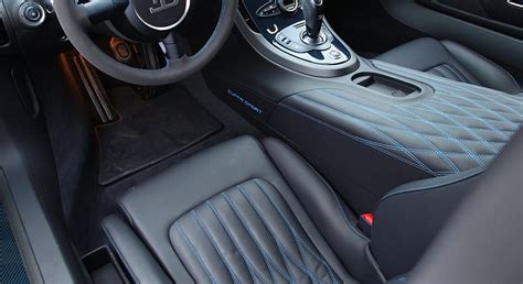 Bugatti Veyron Super Sport - Interior, car, HD wallpaper | Peakpx