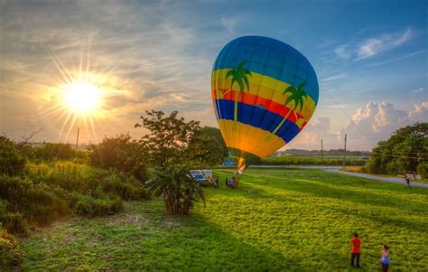 Ballooning at Sunrise - Photograph at BetterPhoto.com | Ballooning ...