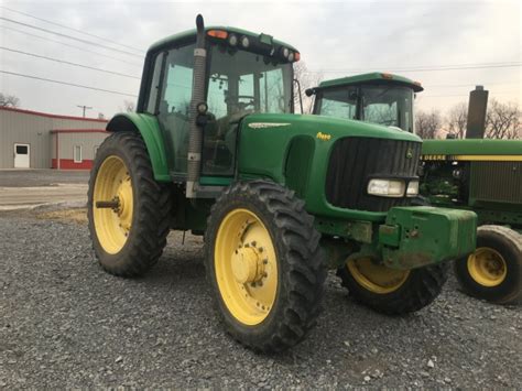 John Deere 7520 salvage tractor at Bootheel Tractor Parts