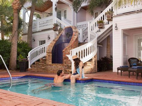 Romantic Hotel in Melbourne Beach, FL | Travel Specials & Packages