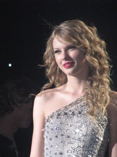 Taylor Swift - Speak Now World Tour | Young taylor swift, Taylor swift speak now, Taylor swift ...