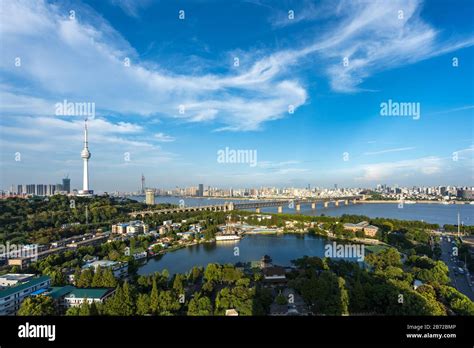 Wuhan china skyline hi-res stock photography and images - Alamy