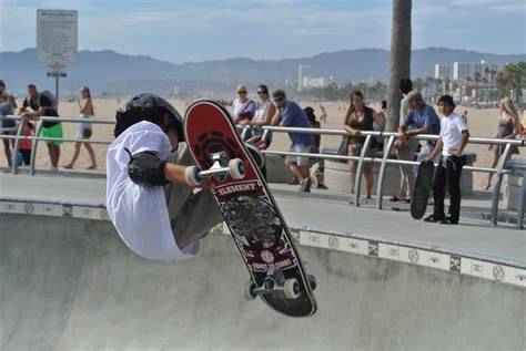 Skatepark Tips for Beginners (A Comprehensive Guide)