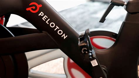 Peloton Reports a $1.2 Billion Loss as Sales Slow - The New York Times