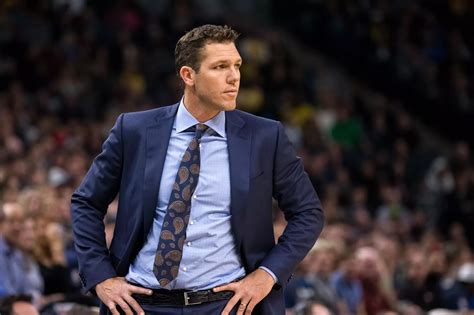 Luke Walton wants the Lakers to be a top-10 defensive team in the NBA