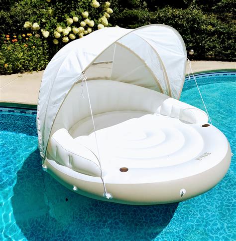 Fun Ocean, Lake and River Floats with All the Comforts