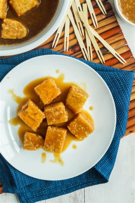 #FoodieExtravaganza Caramel: Fa’ausi (Samoan Coconut Caramel Bread)