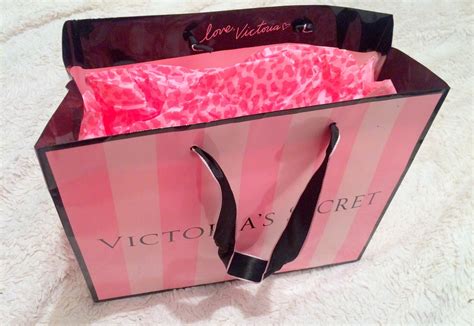 Gallery For > Victoria Secret Shopping Bags