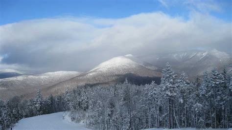 Season-pass deals at New Hampshire ski areas