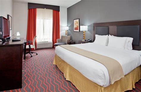 Holiday Inn Express Hotel & Suites Festus-South St. Louis in Festus (MO ...