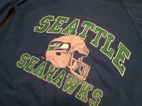 Vintage Mens NFL Seattle Seahawks Logo Crewneck by QsVintageSupply