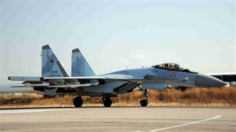 Iran says deal reached to buy Russia's Sukhoi Su-35 fighter jets | Middle East Eye