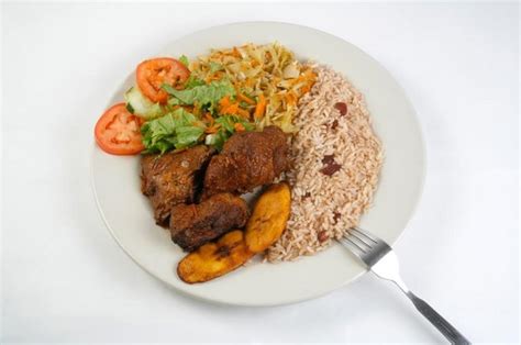 9 Best Jamaican Restaurants in Brooklyn, NY