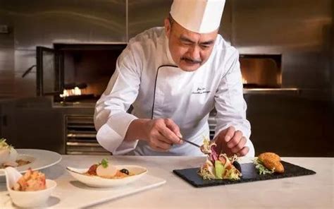 Chinese Chef at Rs 18000/person in New Delhi