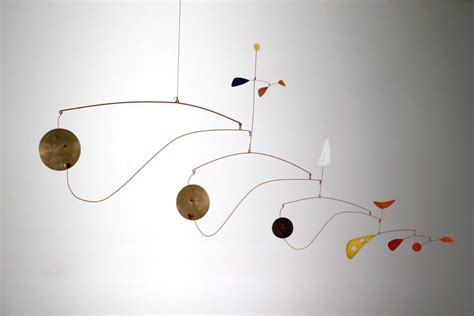 London - Alexander Calder's kinetic sculpture at Tate Modern | Inexhibit