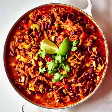 Simple Vegan Chilli con carne Recipe | Recipe | Vegan chilli con carne recipe, Vegan chilli con ...