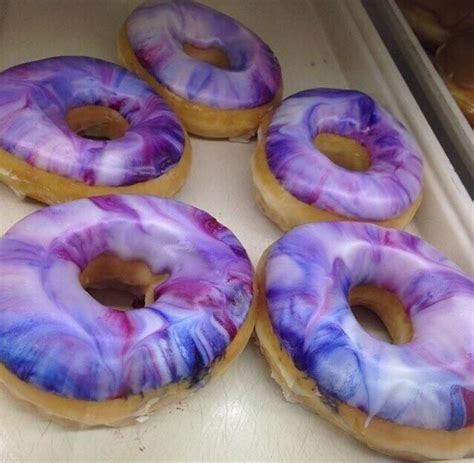 These glossy technicolour doughnuts. | 34 Pictures Of Circular Food That Will Give You Intense ...