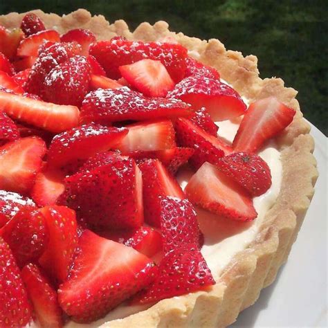 Strawberry Tart With Mascarpone - MTLking