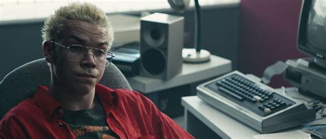 'Black Mirror: Bandersnatch' Spoiler Review: A Course-Correcting Adventure Gives The Illusion Of ...