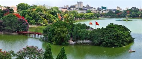 Hoan Kiem Lake & Ngoc Son Temple - Hanoi Attractions