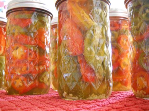 Rich Ideas: SEPTEMBER- Canning Jalapeno Peppers