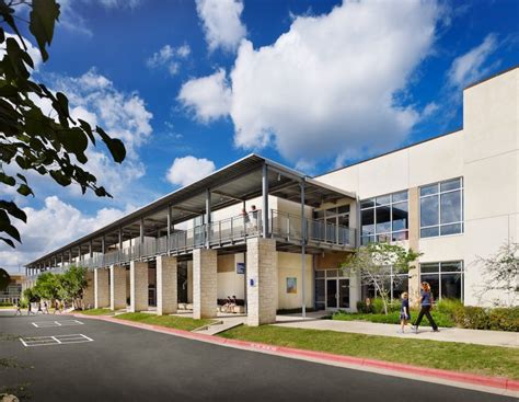 Trinity Episcopal School – Flynn Construction