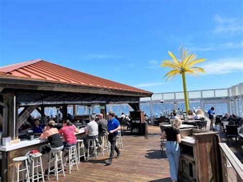 Check Out These 10 Awesome Waterfront Restaurants Ocean County NJ