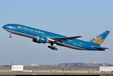 VN-A149 Vietnam Airlines Boeing 777-2Q8(ER) Photo by samuel dupont | ID ...