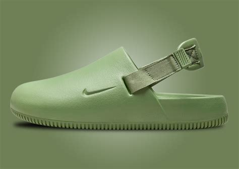 The Nike Calm Mule Debuts Holiday 2023 - Sneaker News