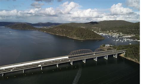 hawkesbury river bridge nsw stock - FENCiT