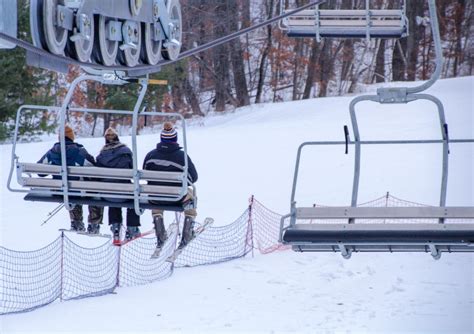 Christmas Mountain in the Wisconsin Dells - Small Town In Stilettos