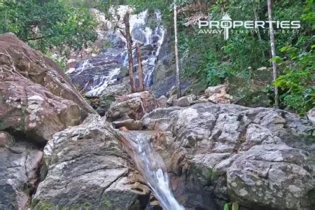 Top 10 waterfalls to explore on the island Koh Samui