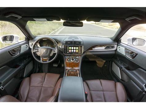 2020 Lincoln Continental: 63 Interior Photos | U.S. News