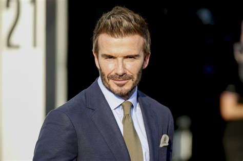 David Beckham desvela detalles de su TOC: "Cuando todos están en la cama yo corto la cera de las ...